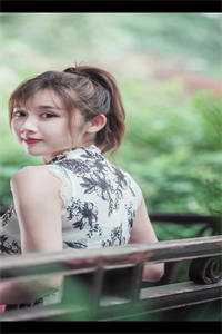 闪婚后，亿万老公拉着我花式撒糖