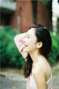 一睁眼，我在未来捡菜叶