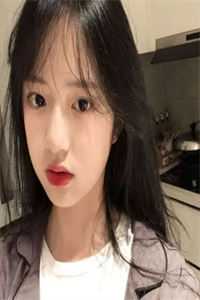 他站在深渊