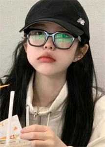 总裁，夫人她带着仨孩子离家出走了