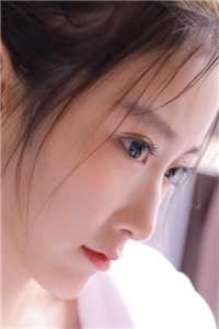 被捕入狱后，未婚夫带着新科技参加审判