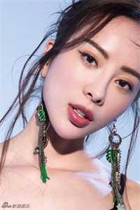 首富夫人马甲飒爆了