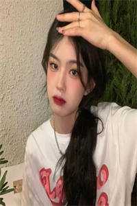 不会吧，穿越后全员都能听到我心声？