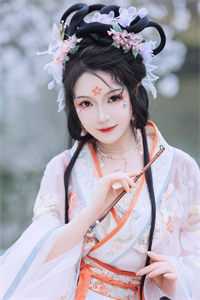 重生后，她成了死对头的掌中娇宠