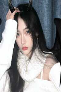 分手后，她和马甲大佬闪婚了