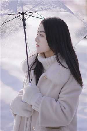 九年后，疯批大佬跪着追妻