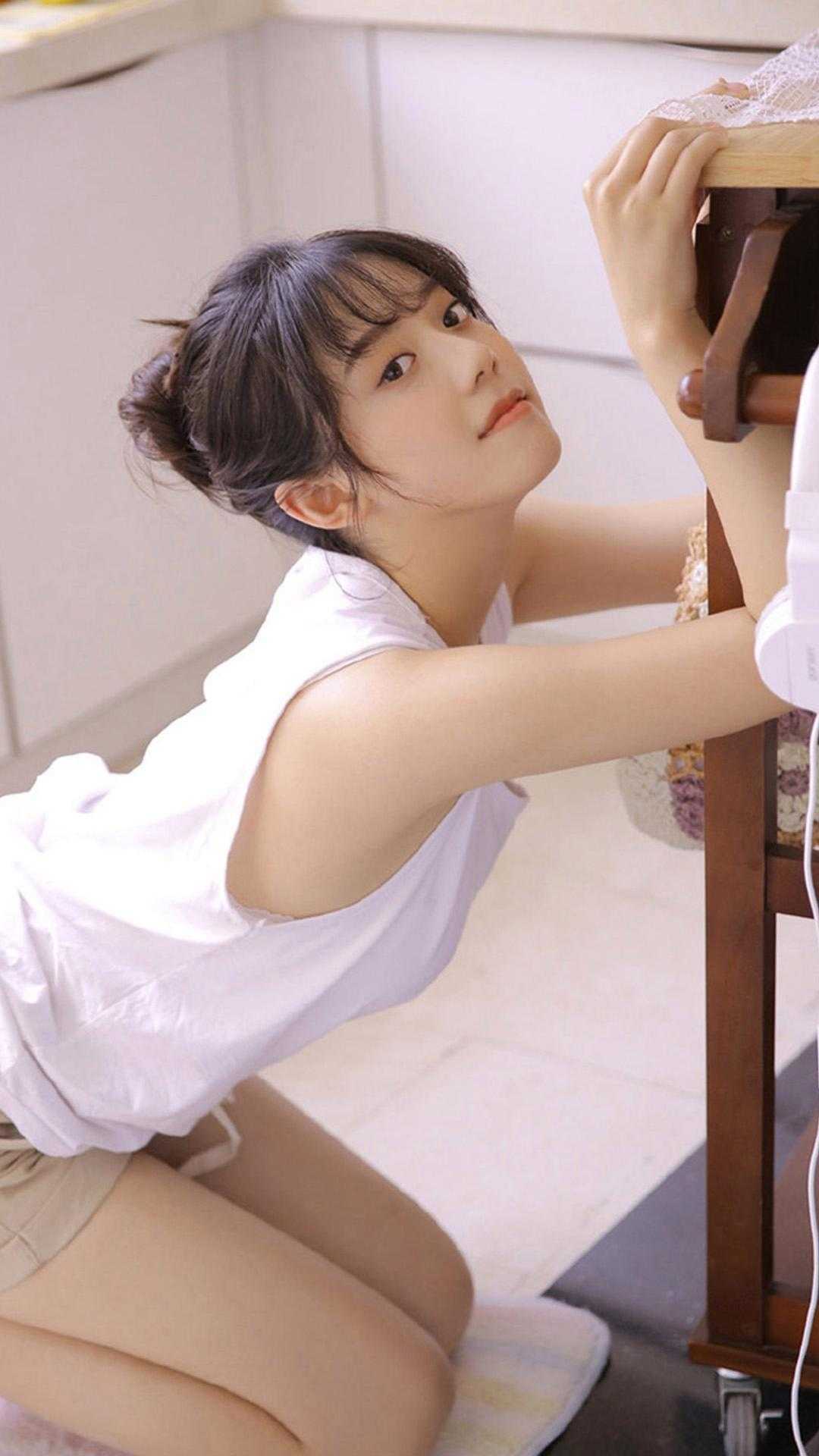 人在做小太监，开局倒贴钱上班