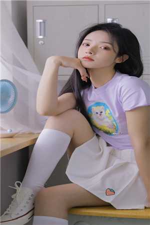 穿成八零老太后，她孤身养萌崽