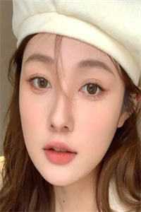 浅穿年代文，被清冷叔叔赖上了