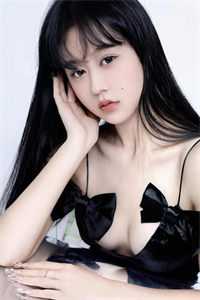 拜托，他对你可是一见钟情