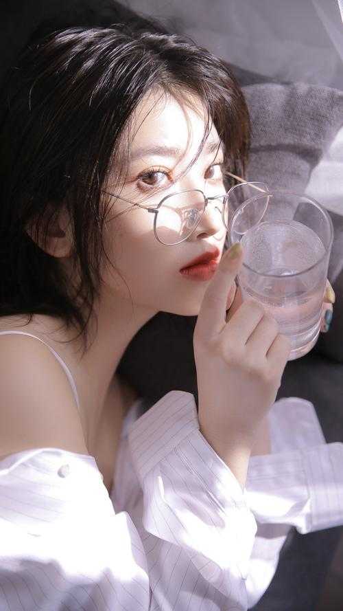 我恨明月高悬独不照我