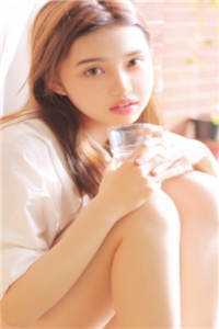 影后老婆领奖时，女儿和我身死的新闻冲上了热搜