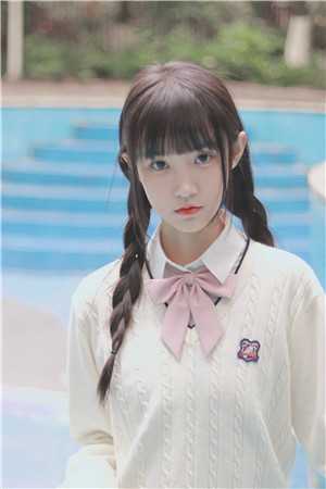 重获新生后，发现儿子被资助的贫困生骗成狗
